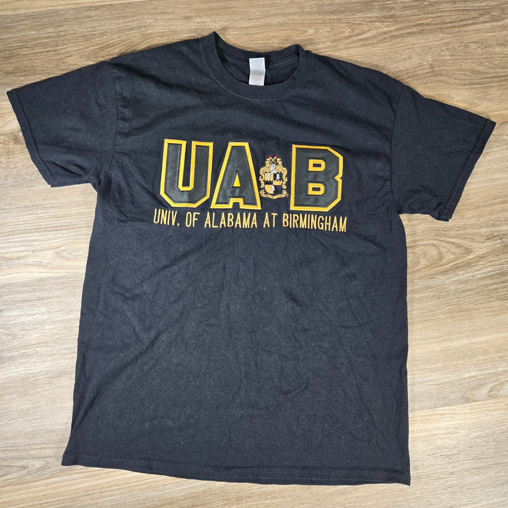 Vintage UAB Blazers T Shirt Mens L Black Embroidered Crest Birmingham Alabama